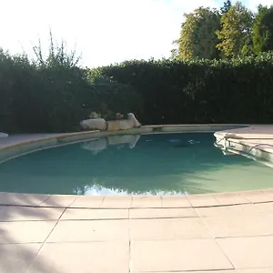 Mas Des Retrouvailles Hébergement de vacances Châteaurenard